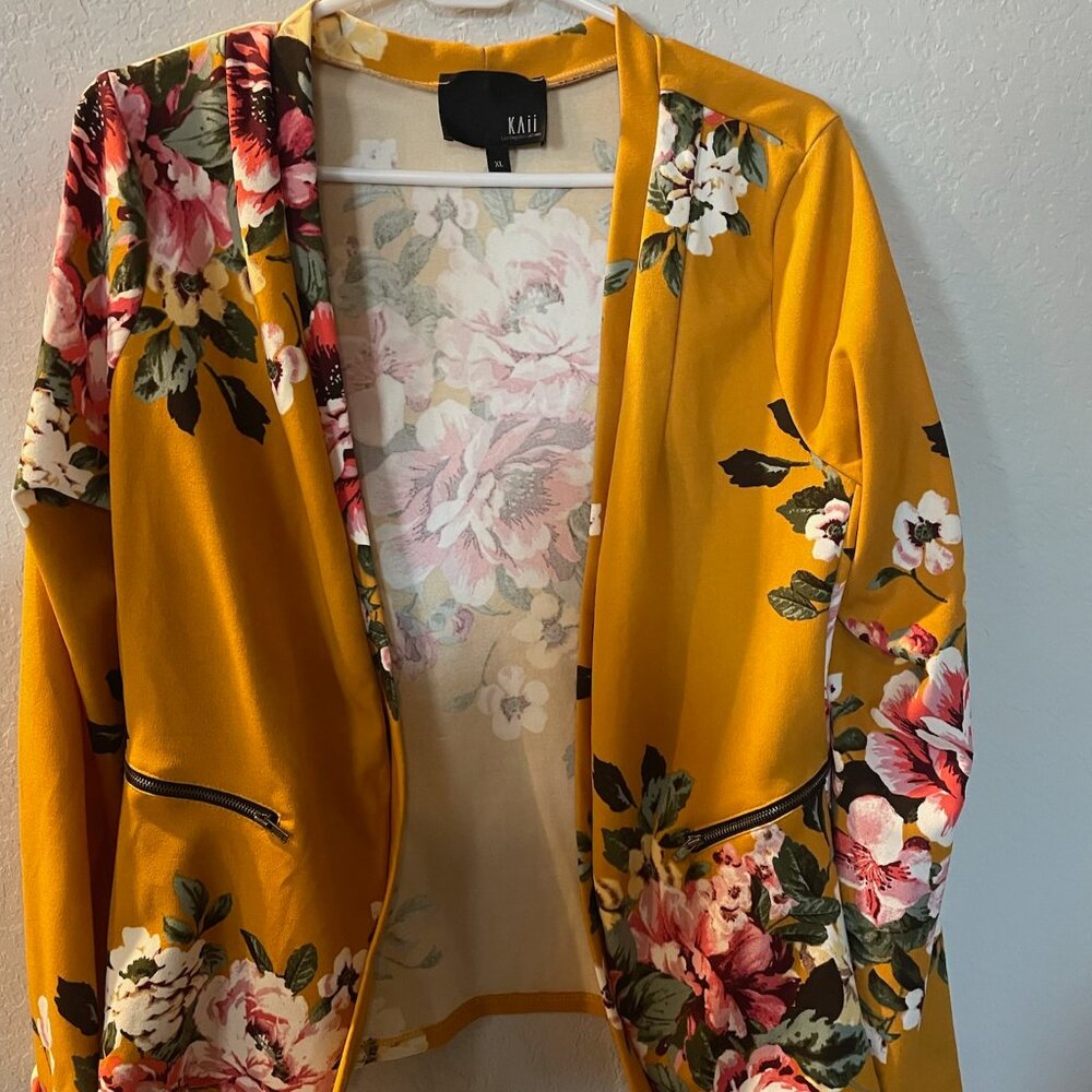 Floral Summer Blazer Size XL